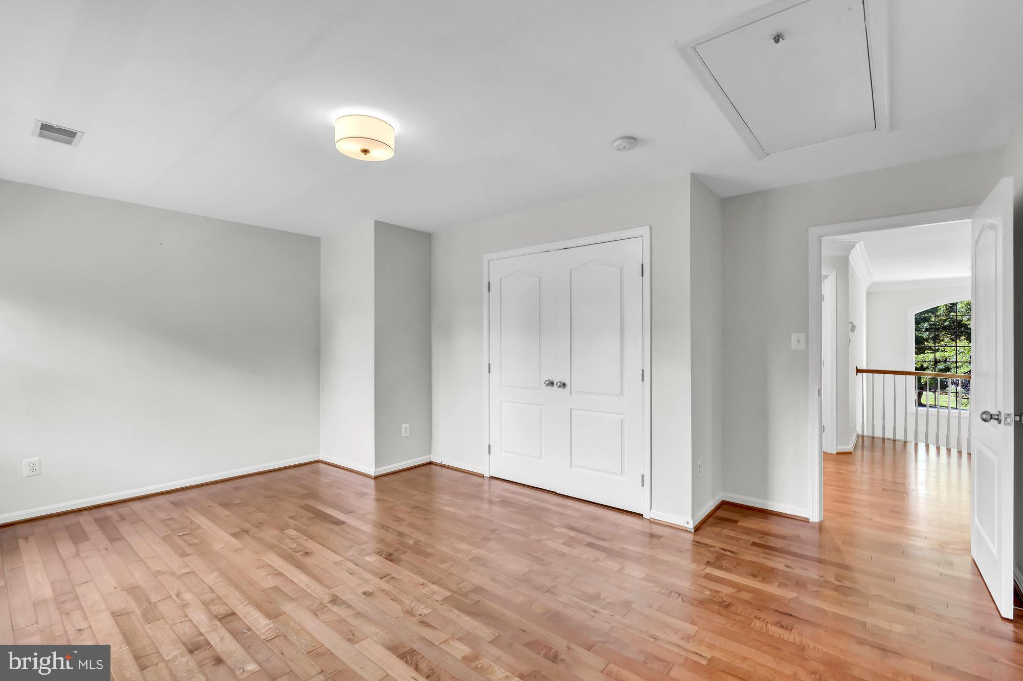 WOODLAND ESTATES - Residential