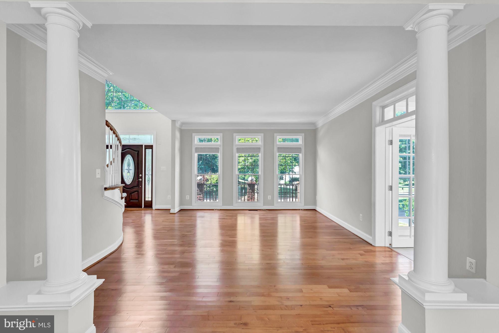 WOODLAND ESTATES - Residential