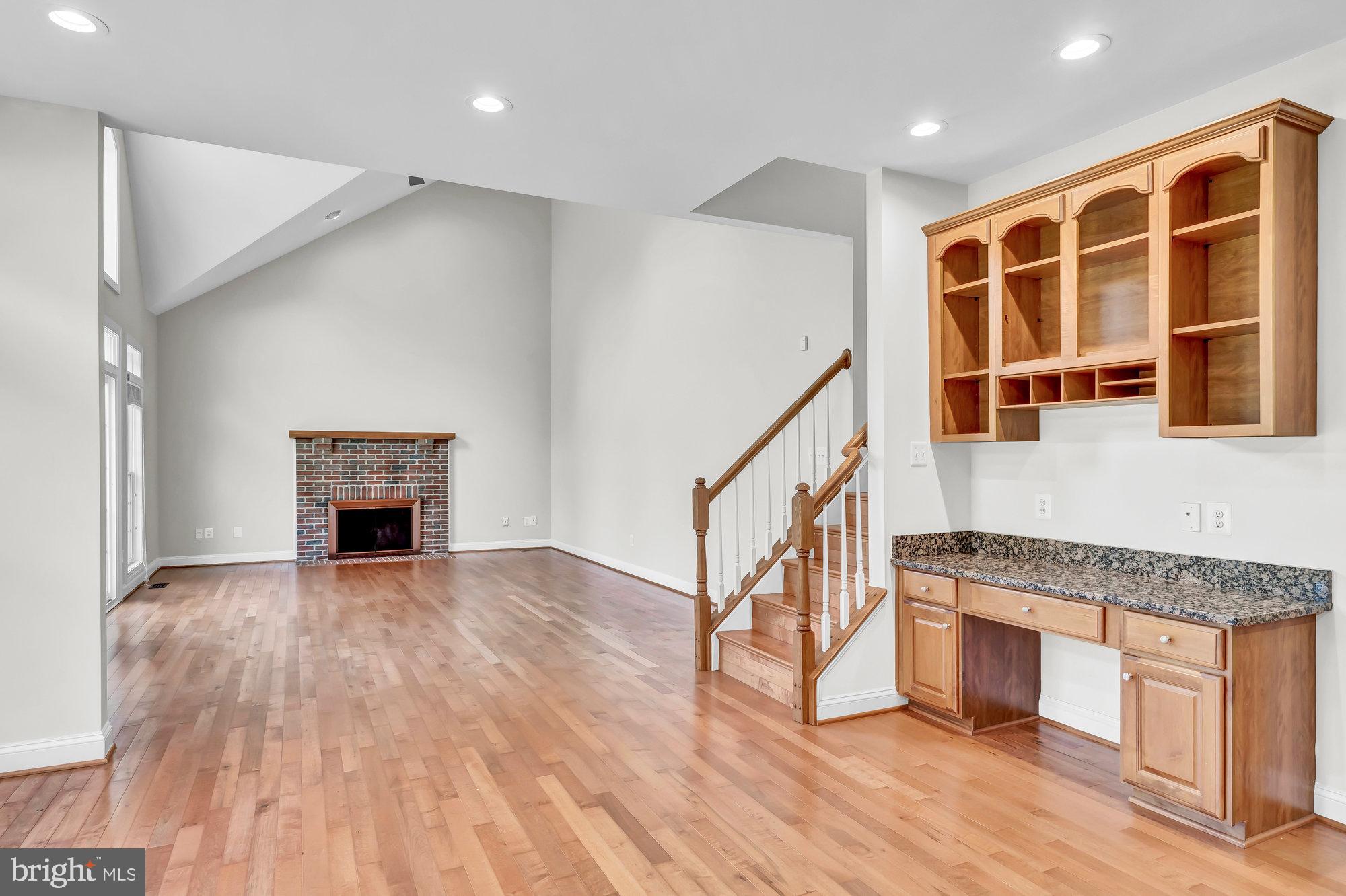 WOODLAND ESTATES - Residential