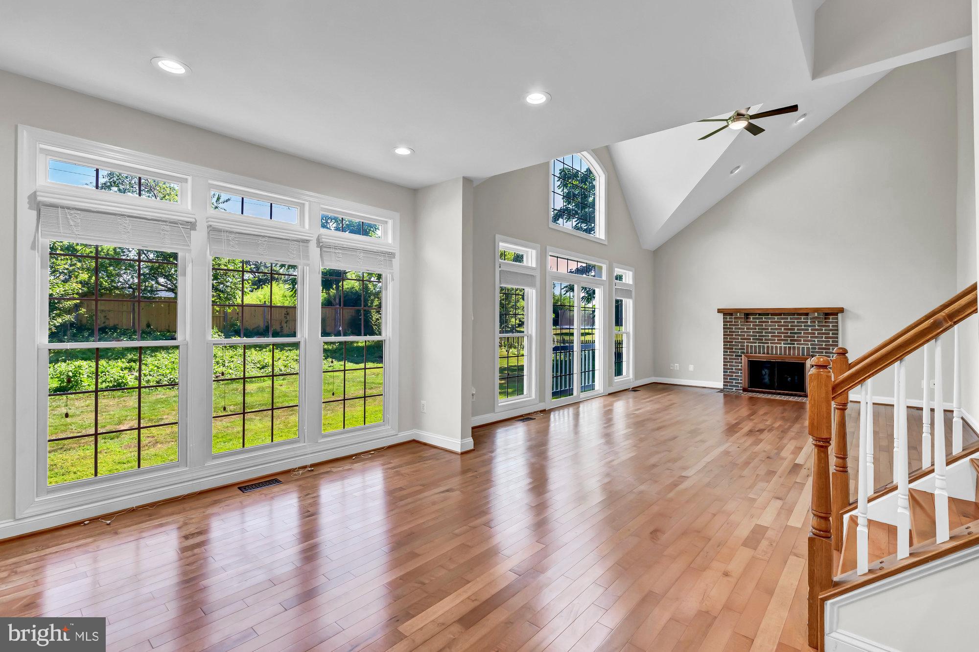 WOODLAND ESTATES - Residential