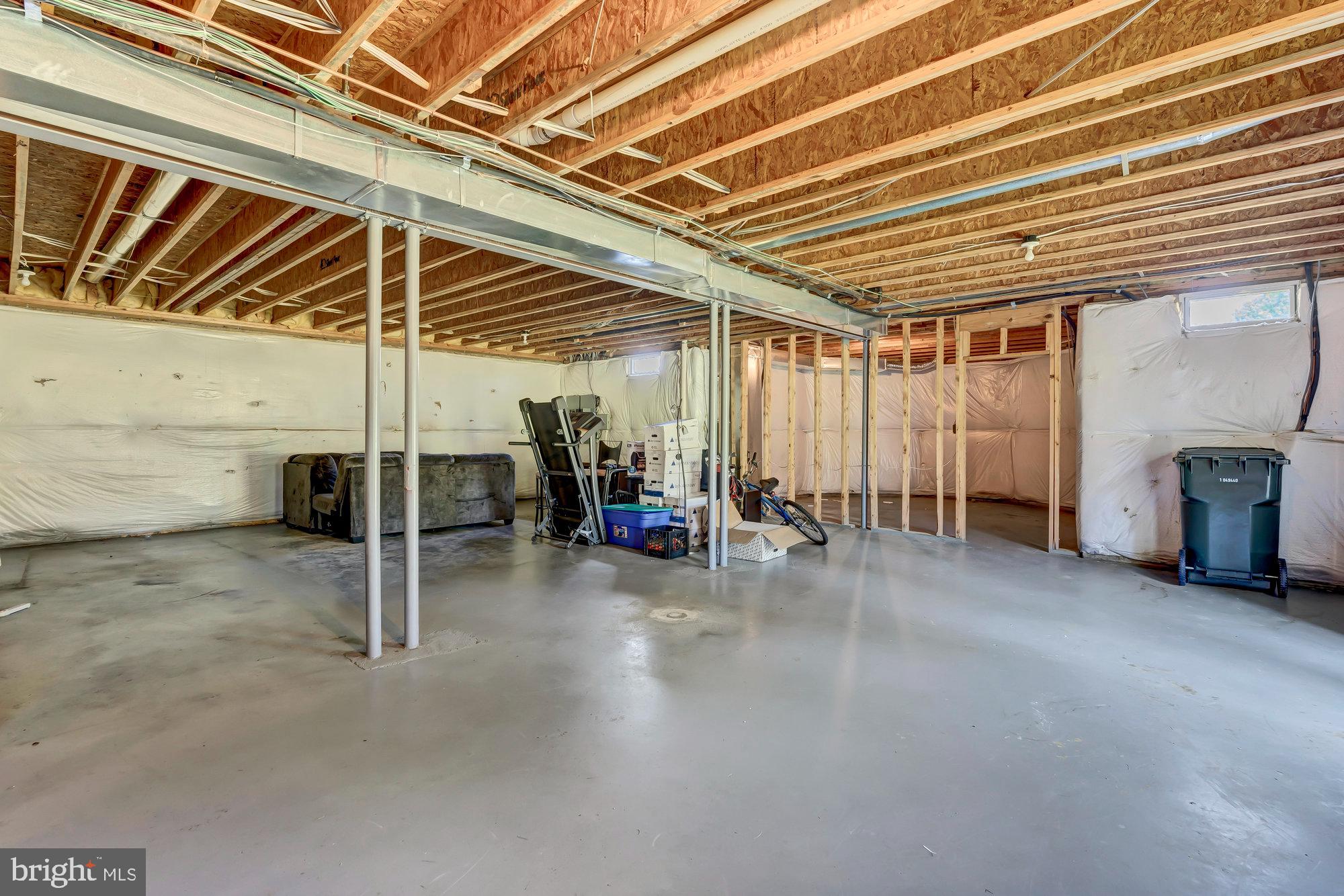 WOODLAND ESTATES - Residential