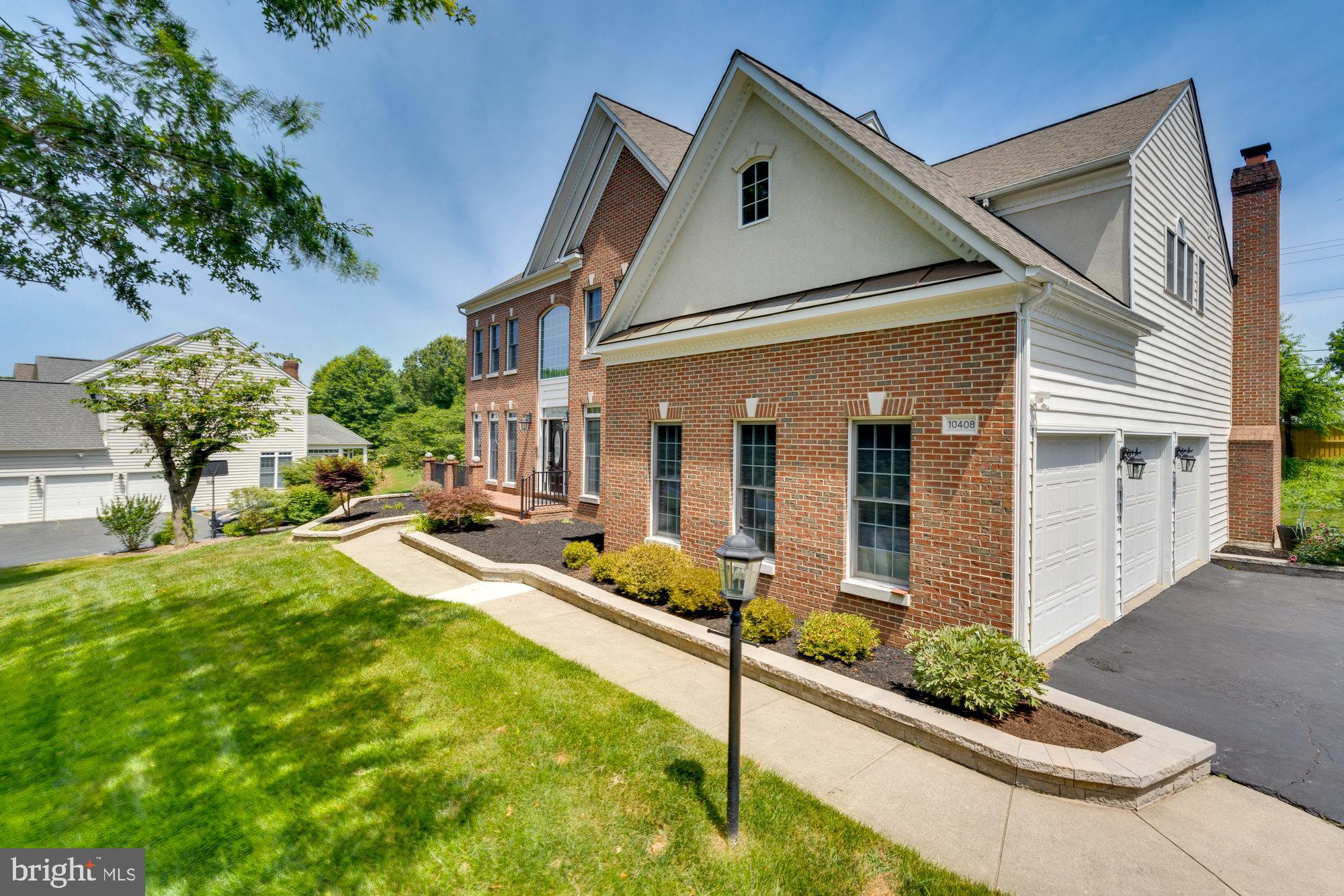 WOODLAND ESTATES - Residential