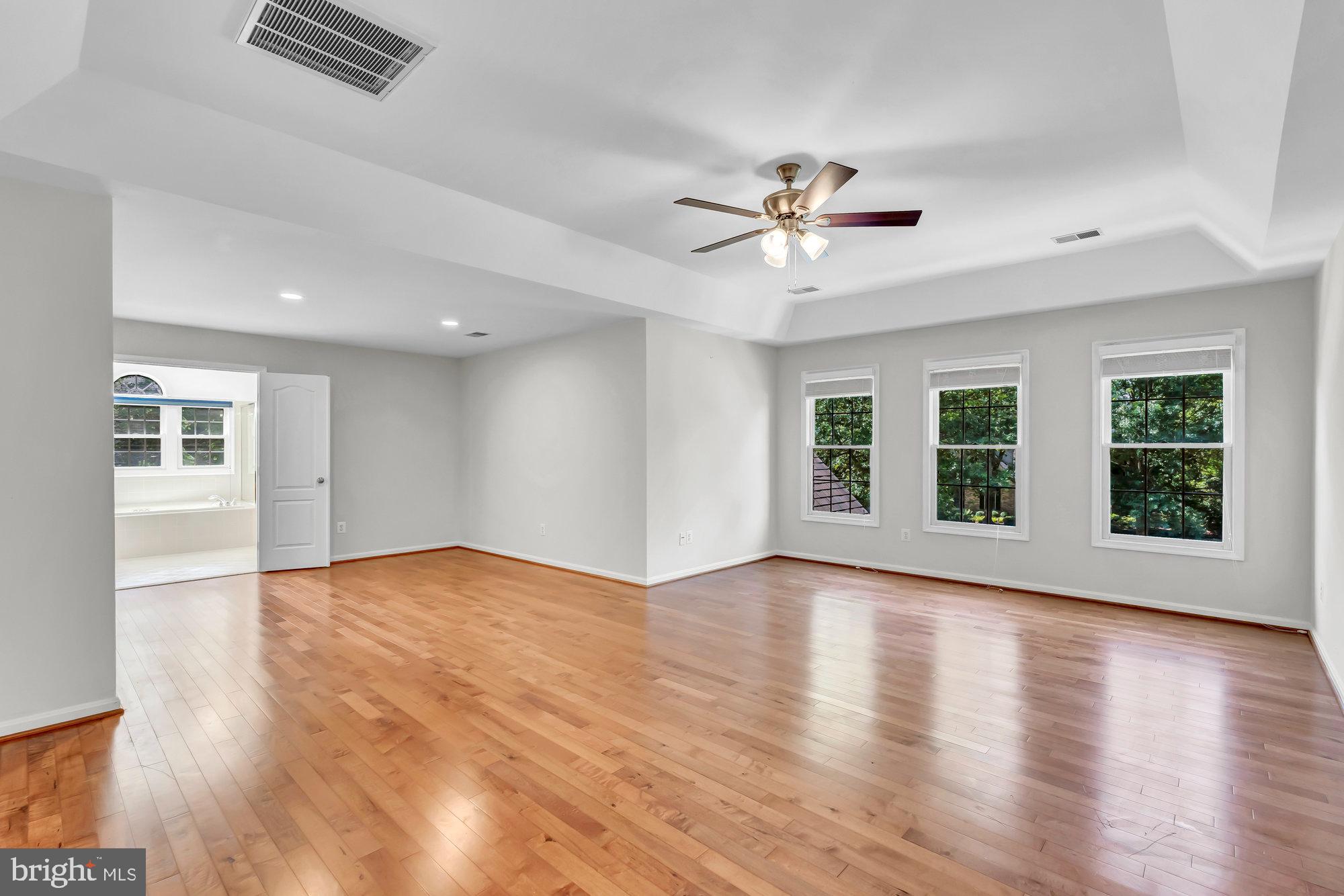 WOODLAND ESTATES - Residential