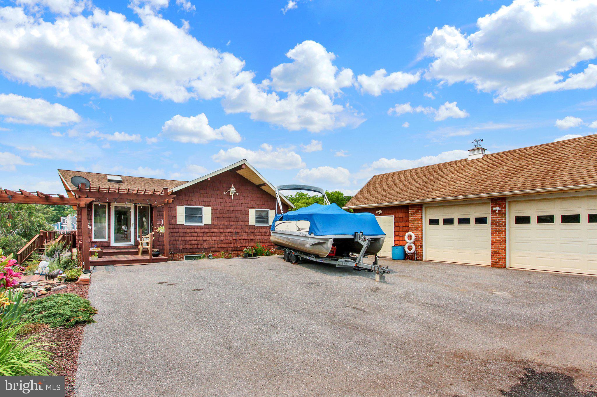 344 HERITAGE DRIVE