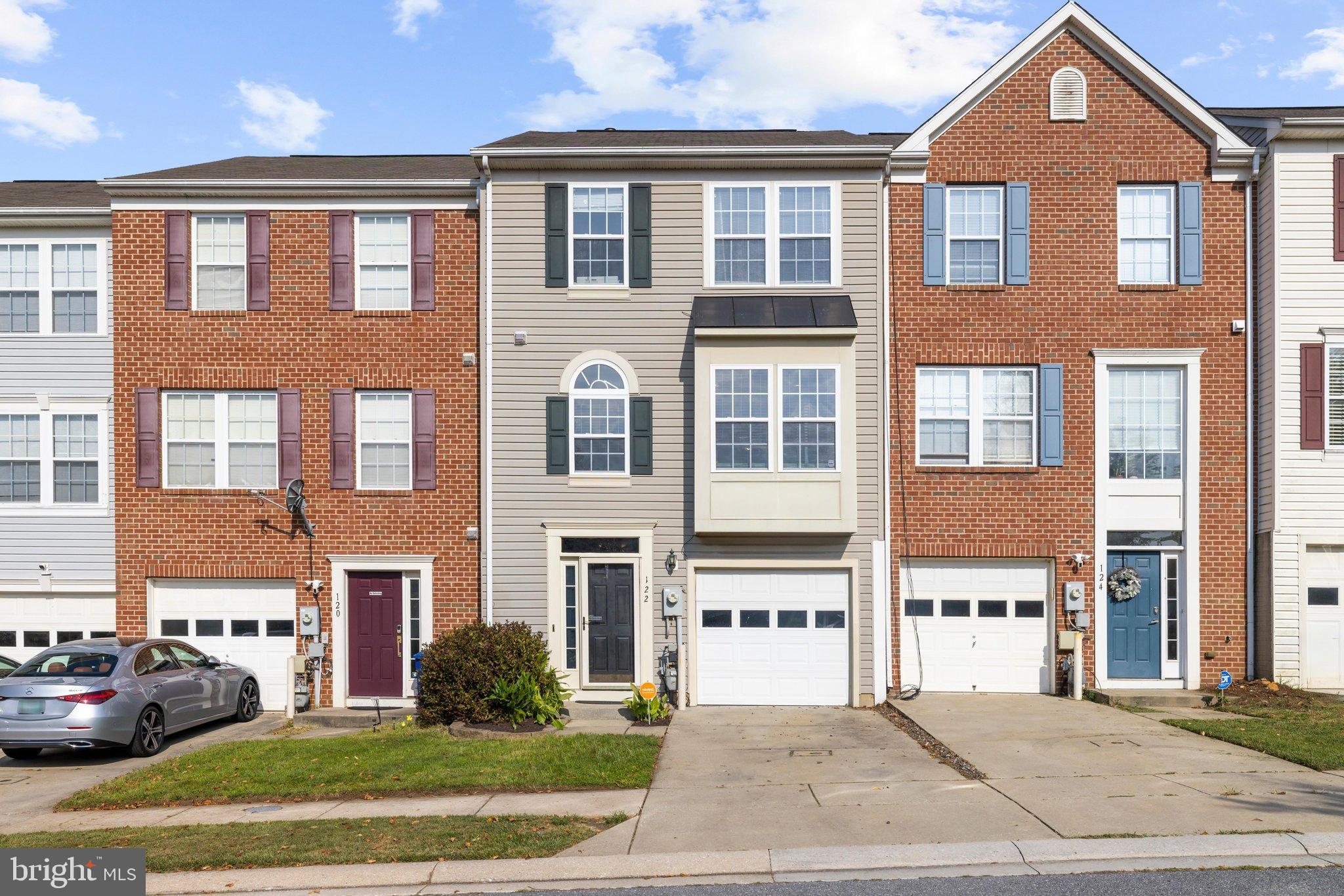 122 OLIVER HEIGHTS
