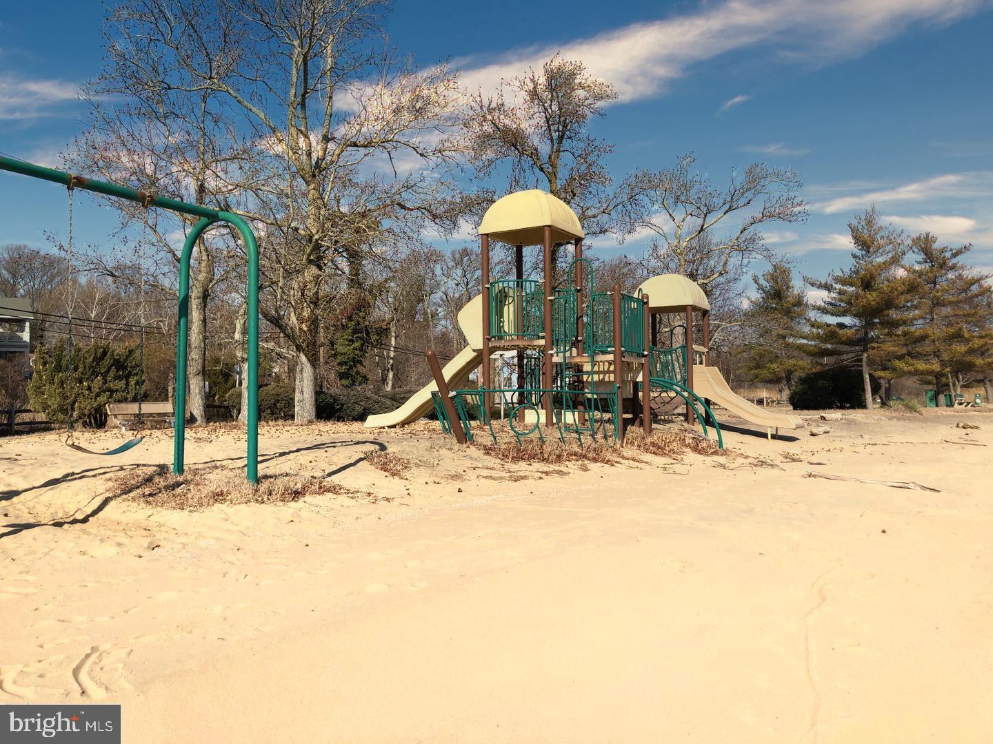 HIGHLAND BEACH - Land