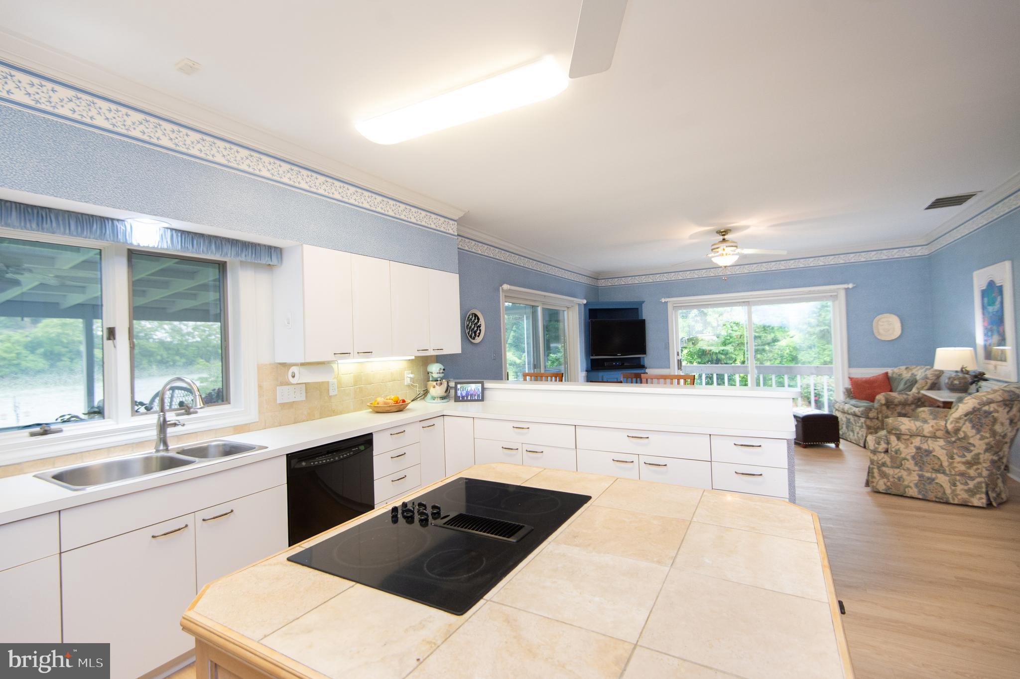 HORNS POINT - Residential