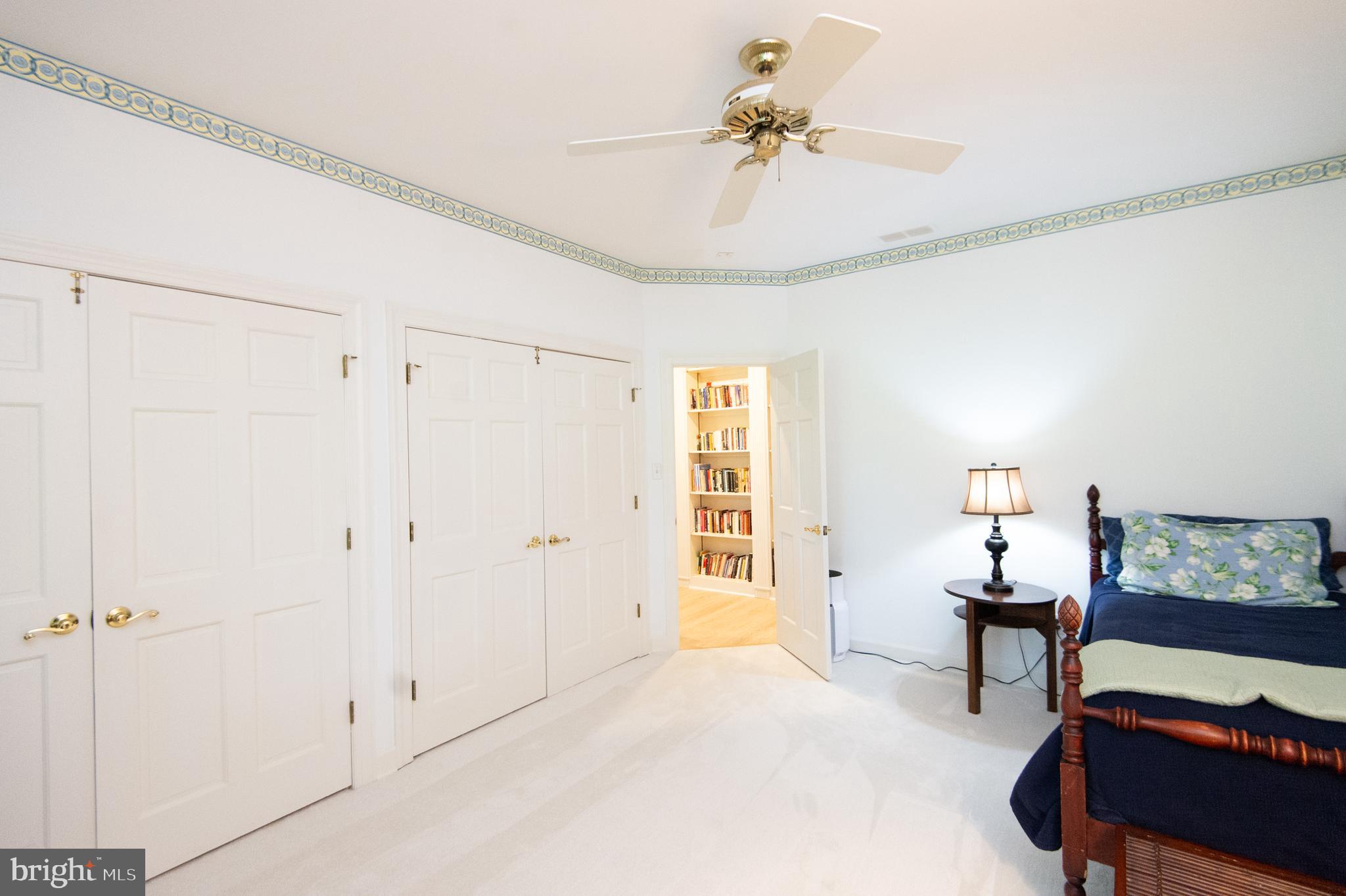 HORNS POINT - Residential