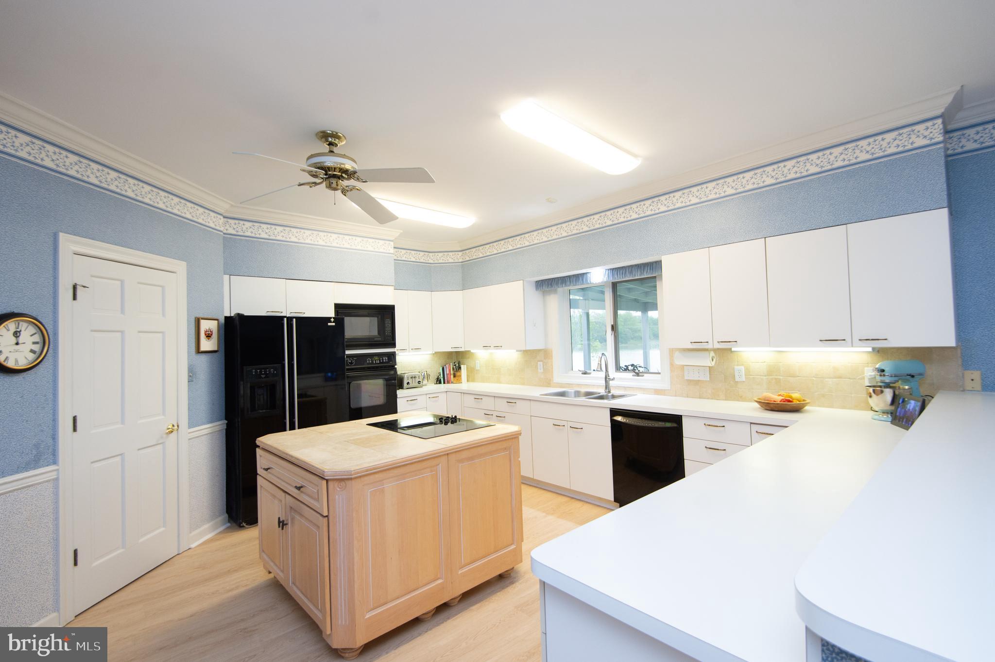 HORNS POINT - Residential