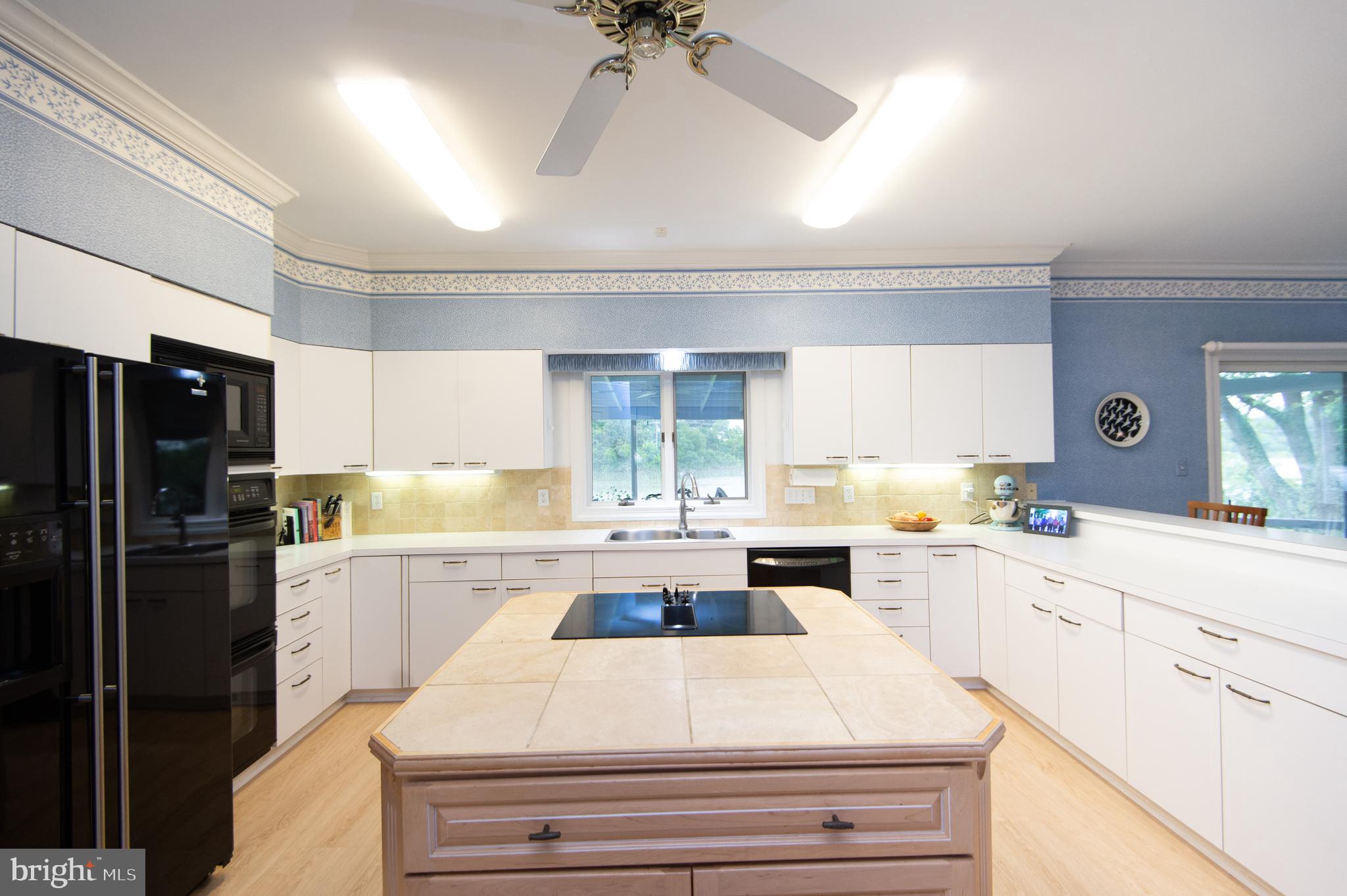 HORNS POINT - Residential