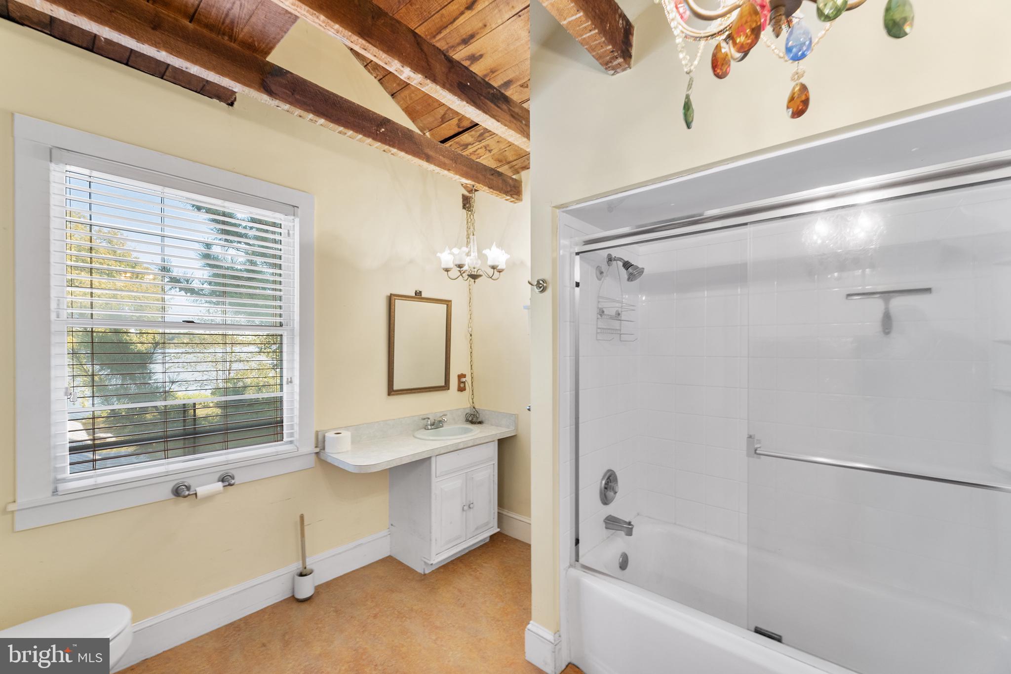 CRUMPTON - Residential