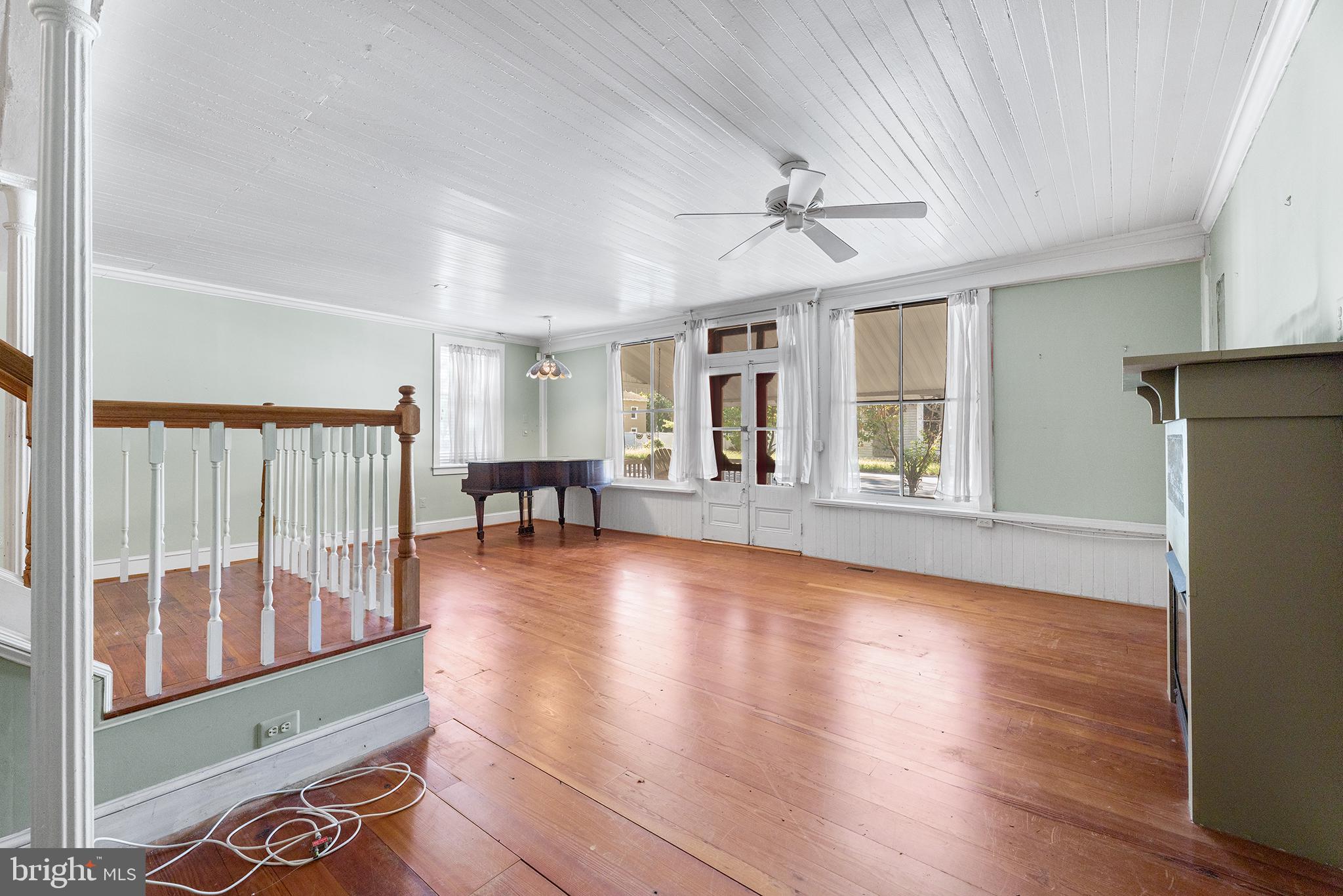 CRUMPTON - Residential