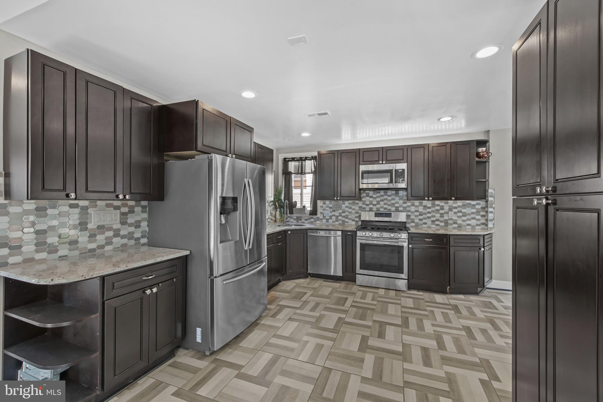 MOUNT HOLLY - Residential