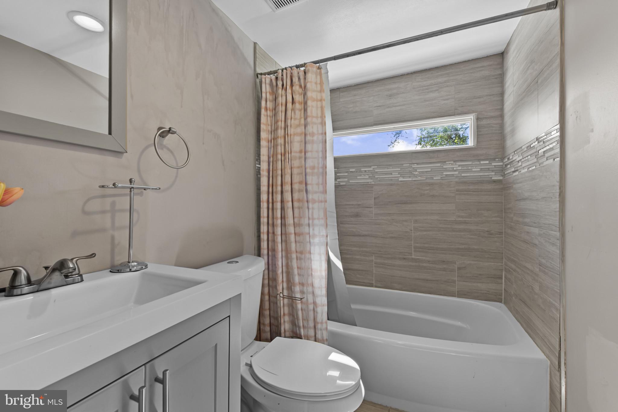 MOUNT HOLLY - Residential