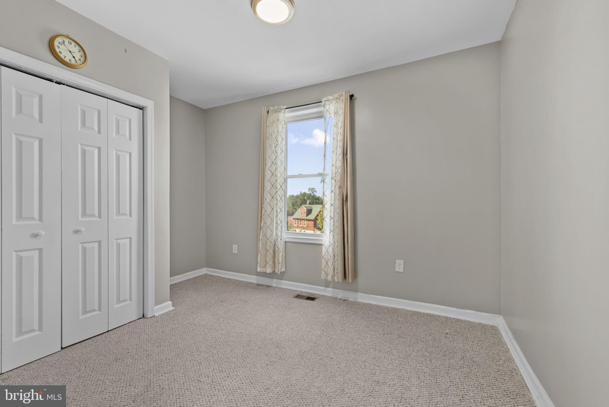 MOUNT HOLLY - Residential