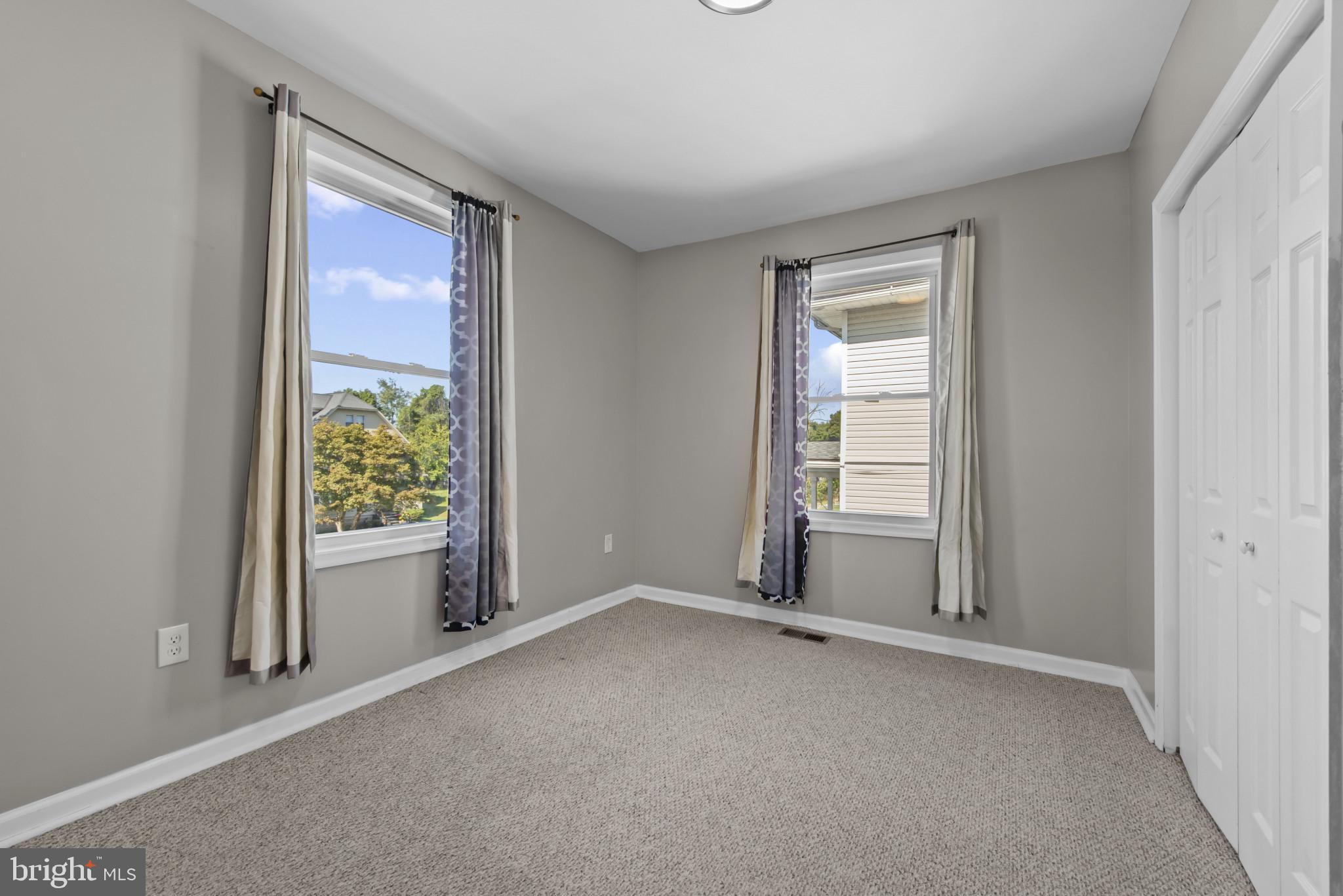 MOUNT HOLLY - Residential