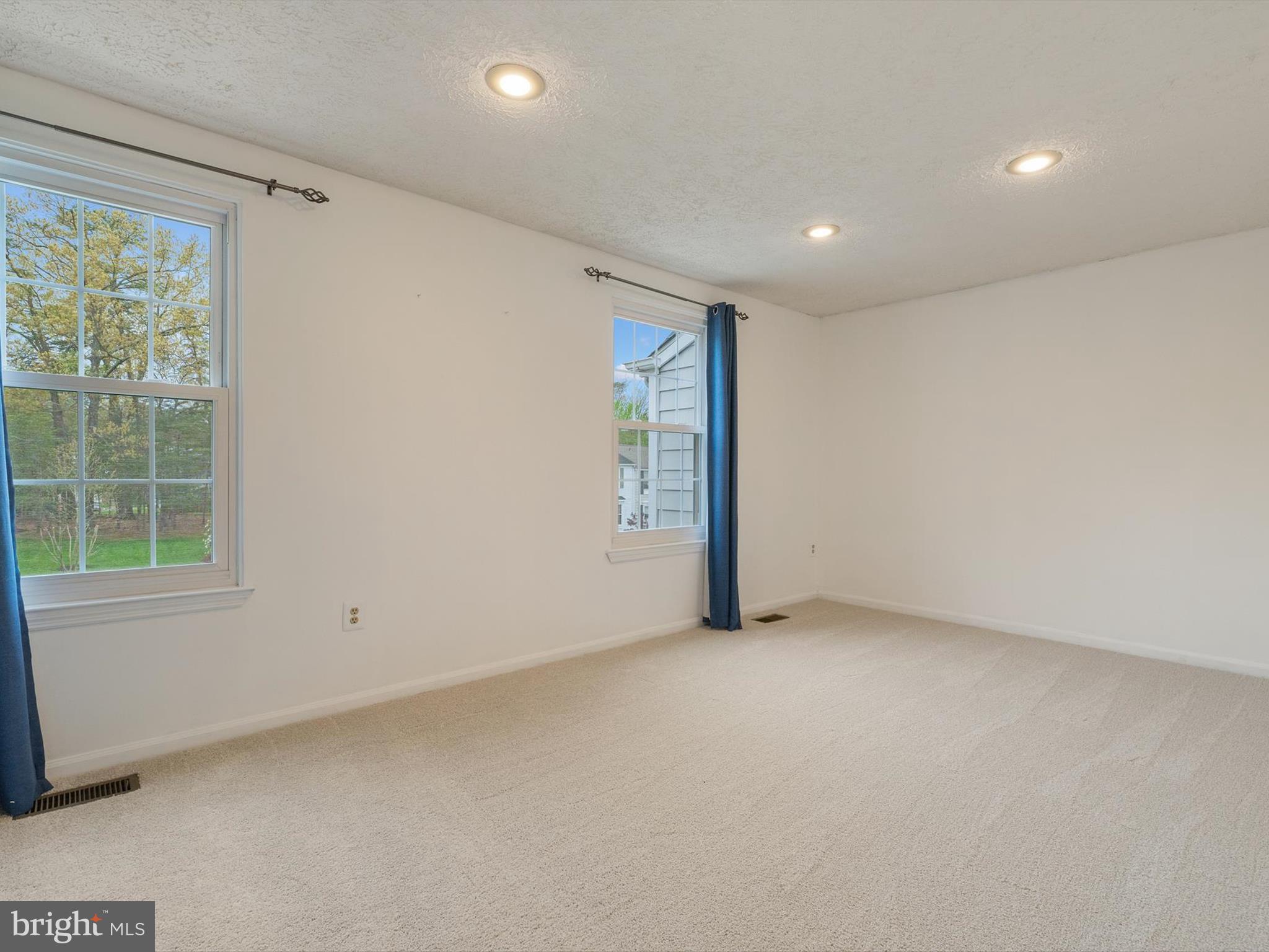 DEERFIELD - Residential