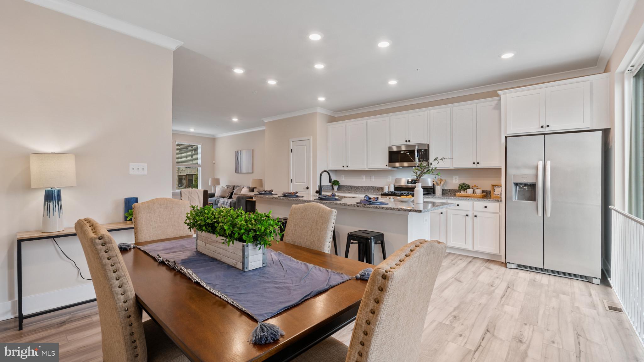 MEDFIELD - Residential