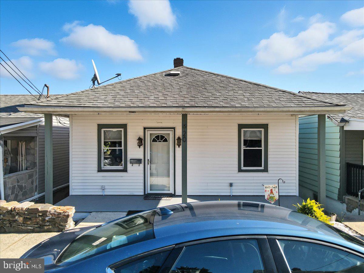 20 W GARIBALDI AVENUE