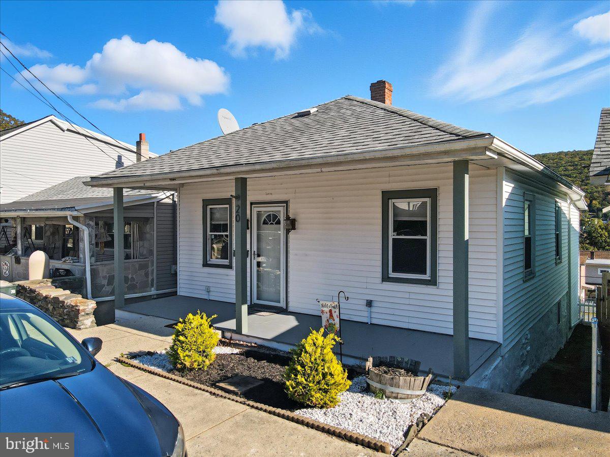 20 W GARIBALDI AVENUE