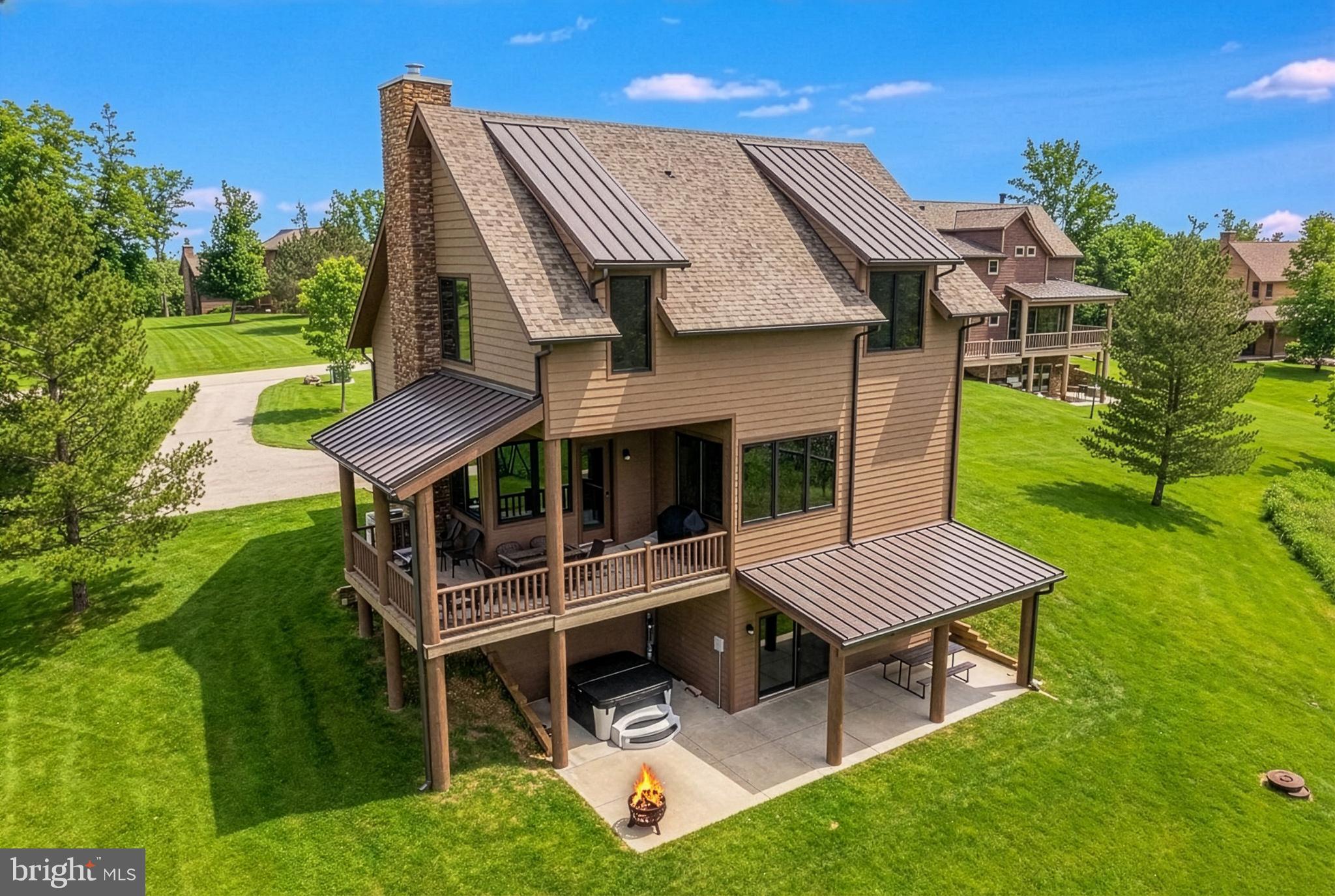 OVERLOOK CABINS - Residential