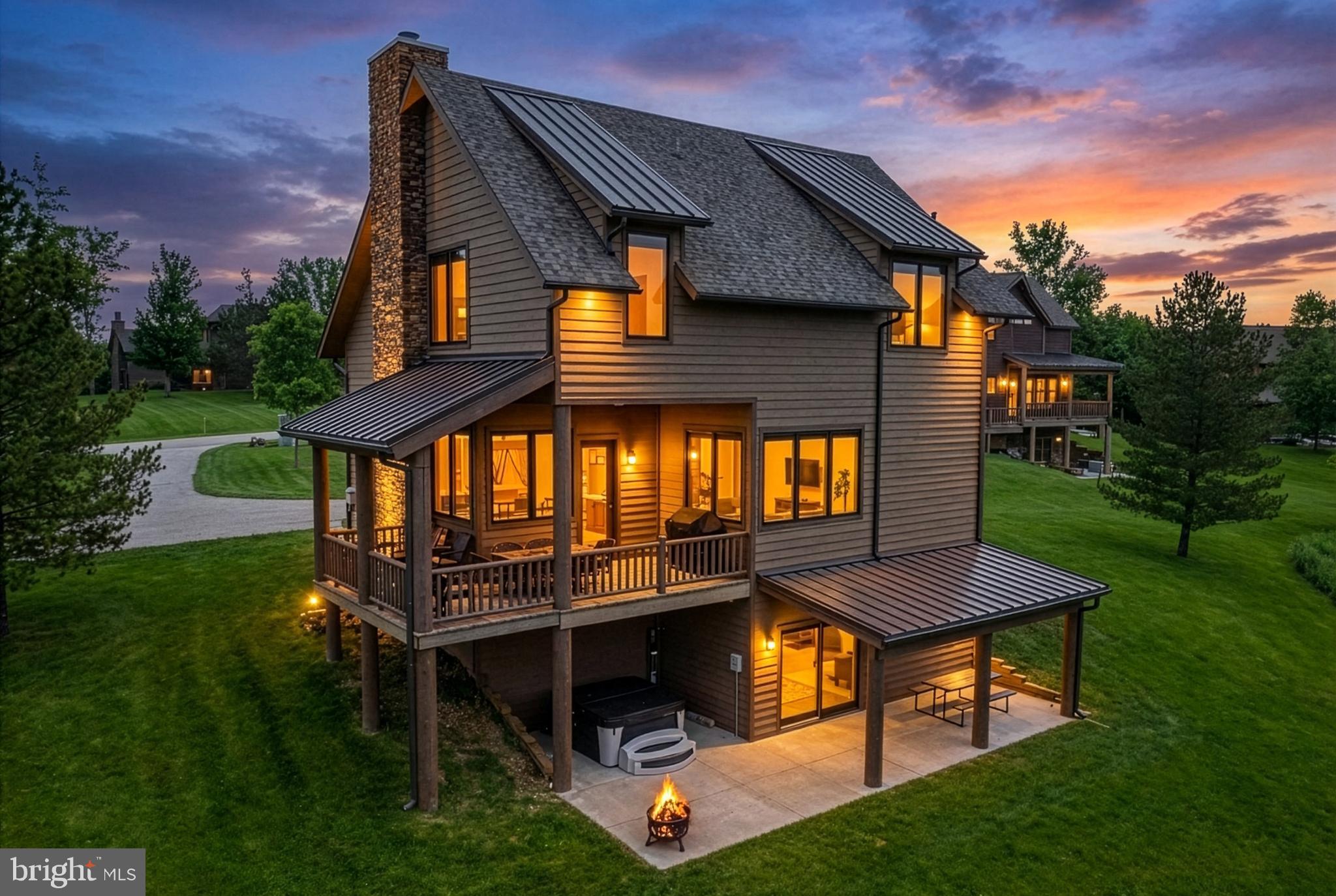OVERLOOK CABINS - Residential