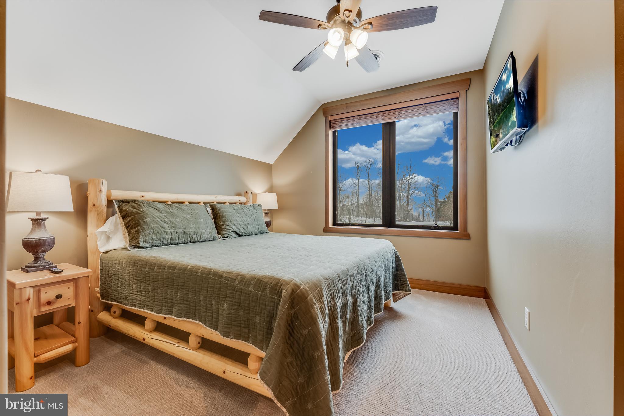 OVERLOOK CABINS - Residential