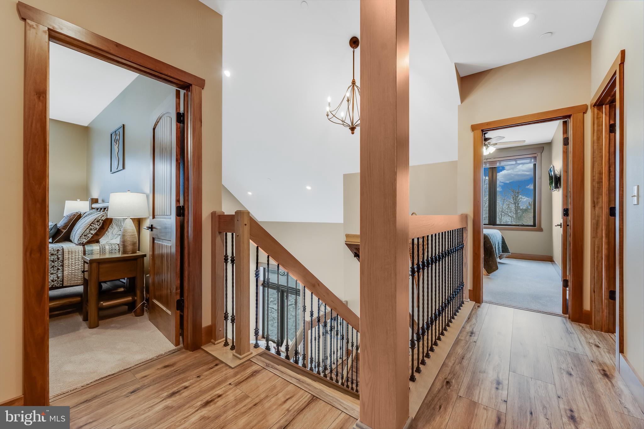 OVERLOOK CABINS - Residential