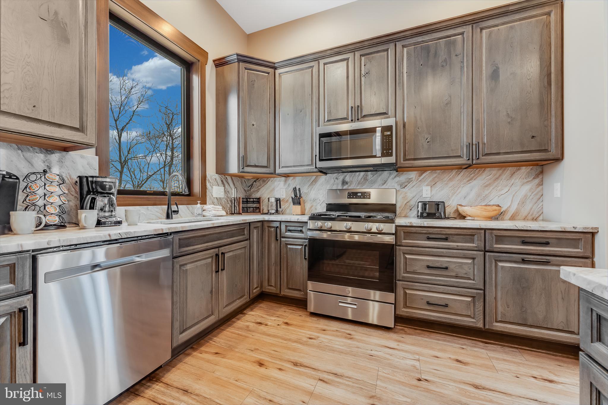 OVERLOOK CABINS - Residential