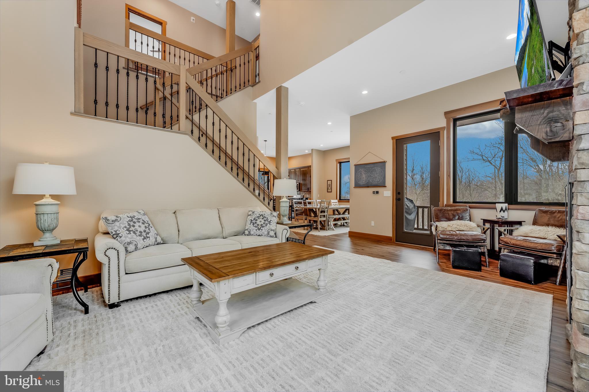 OVERLOOK CABINS - Residential