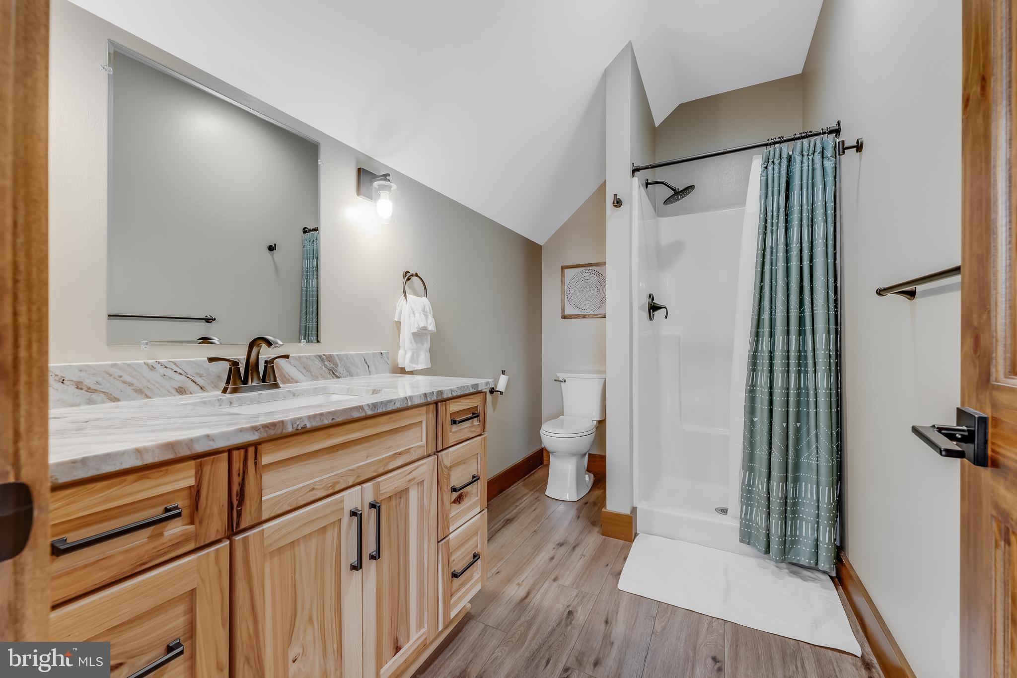 OVERLOOK CABINS - Residential