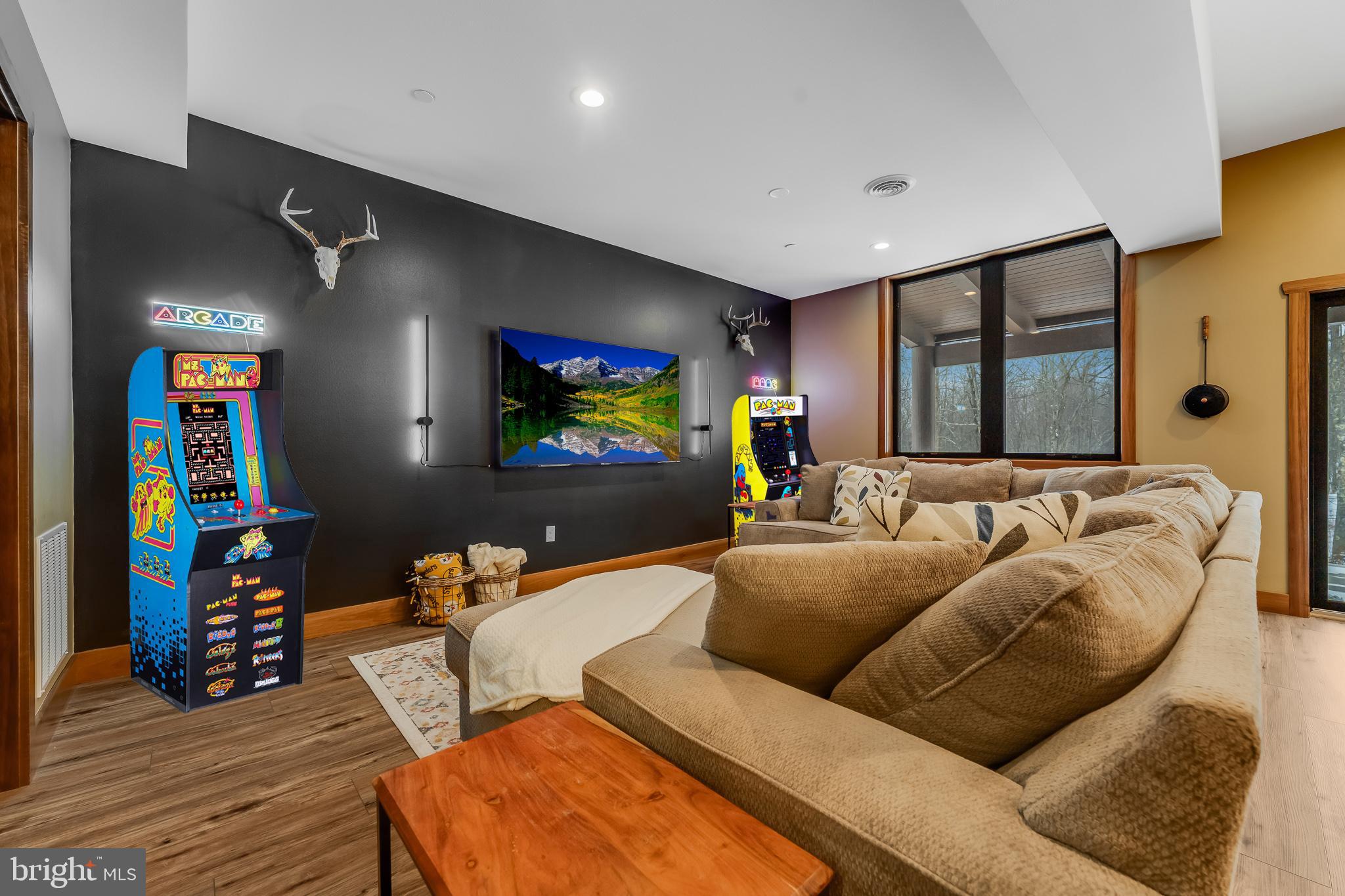 OVERLOOK CABINS - Residential