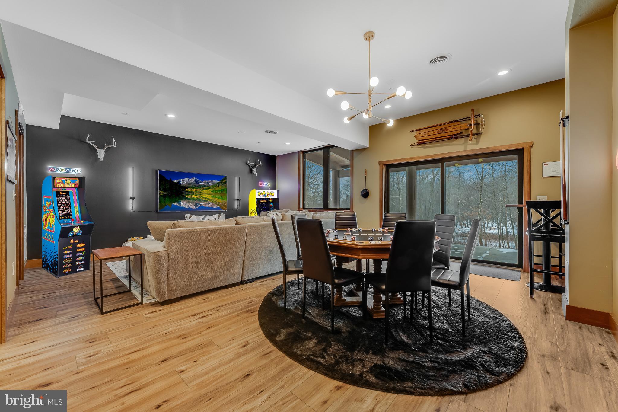 OVERLOOK CABINS - Residential