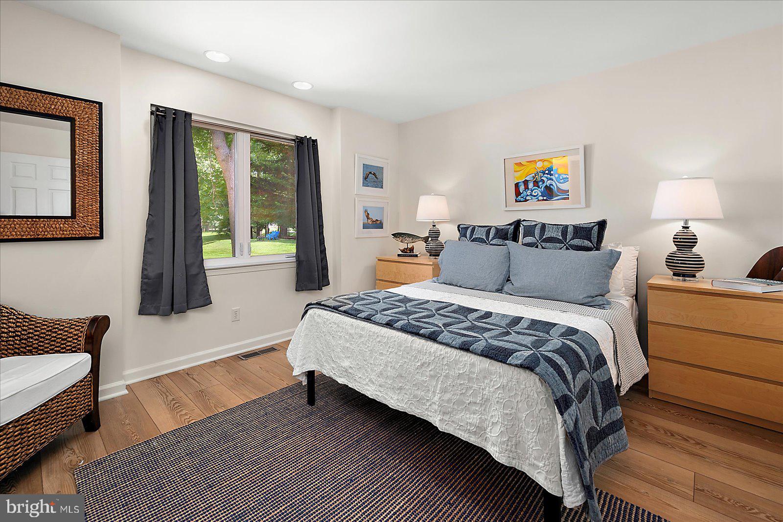 GOLF CLUB SHORES III - Residential