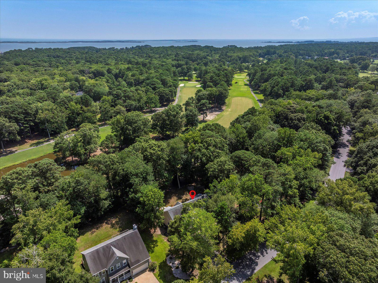 GOLF CLUB SHORES III - Residential