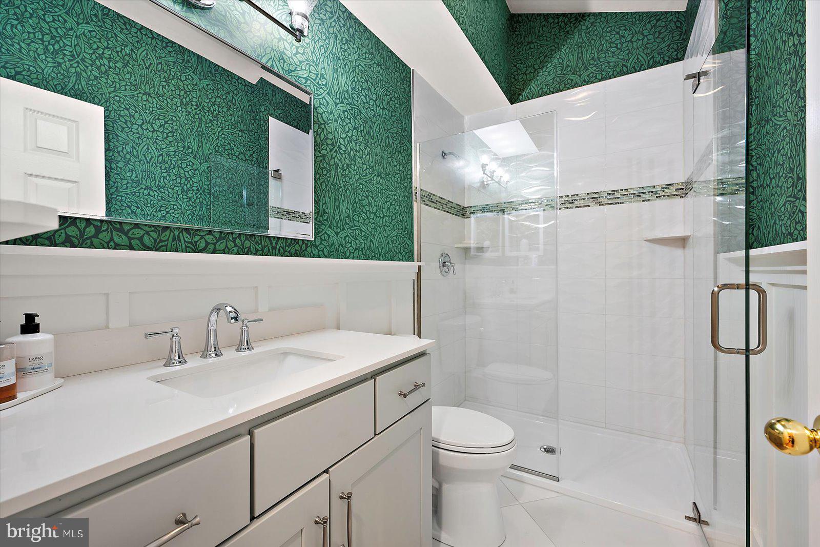 GOLF CLUB SHORES III - Residential