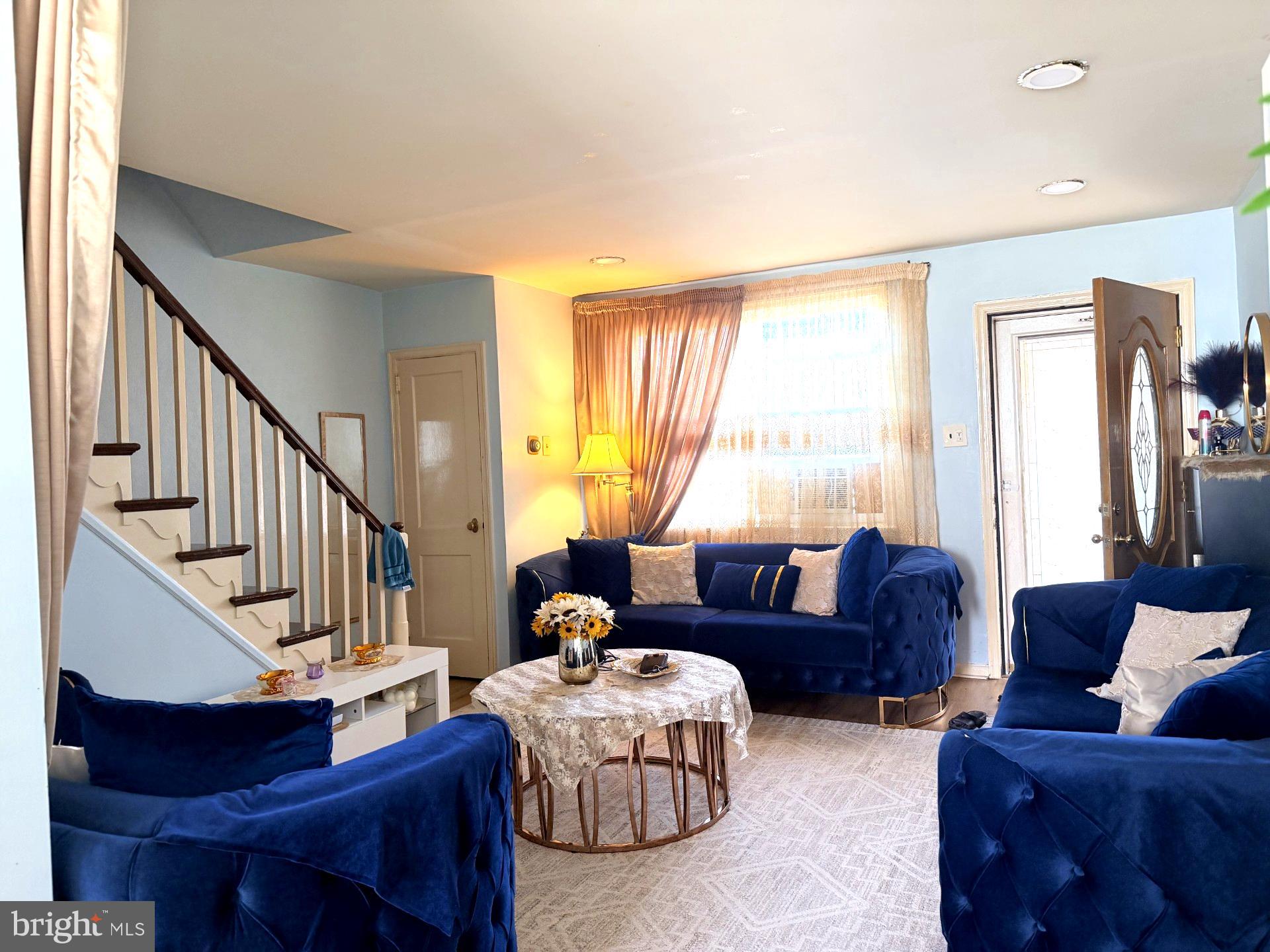 MAYFAIR - Residential