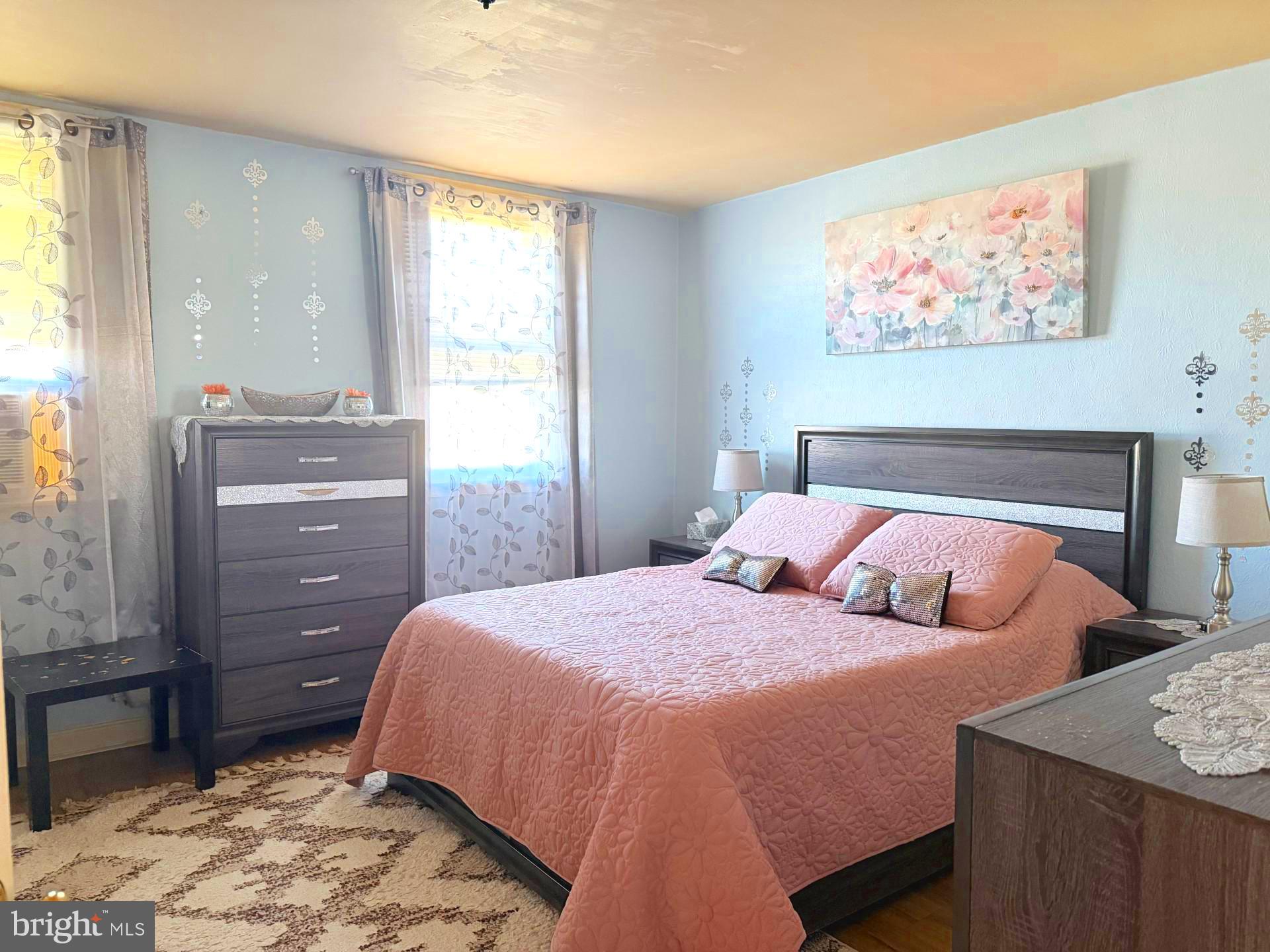 MAYFAIR - Residential