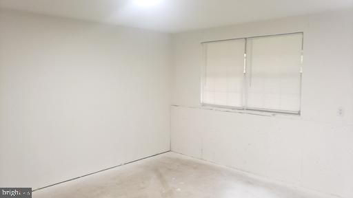 SADDLE RIDGE - Residential Lease