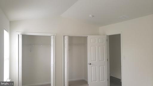 SADDLE RIDGE - Residential Lease