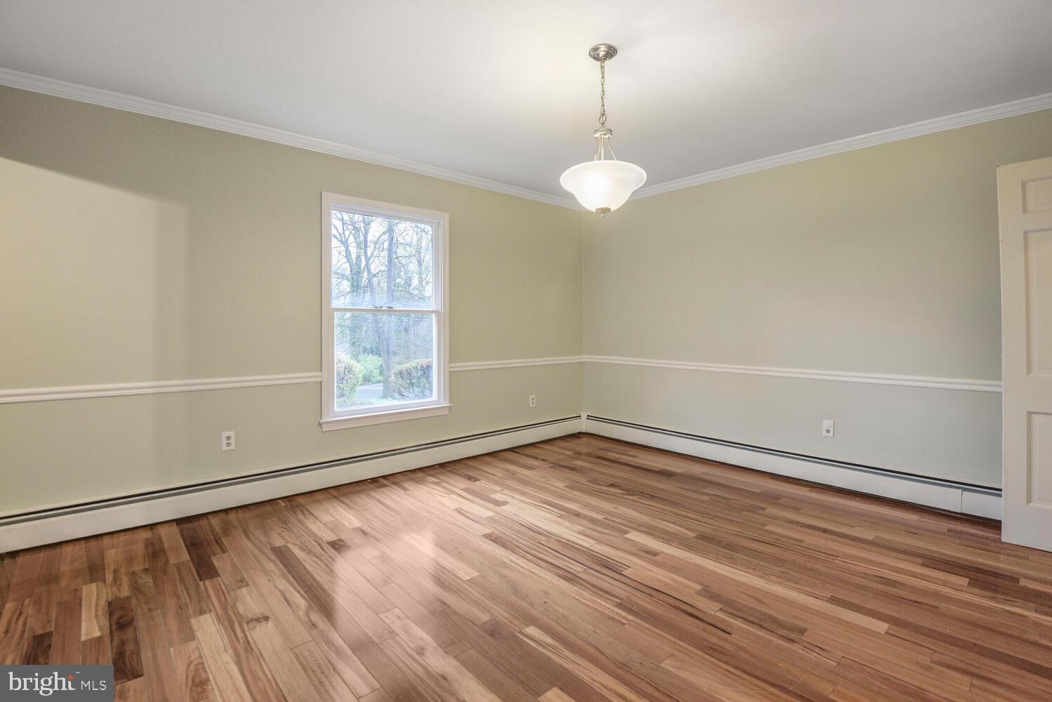 SHARON WOODS - Residential