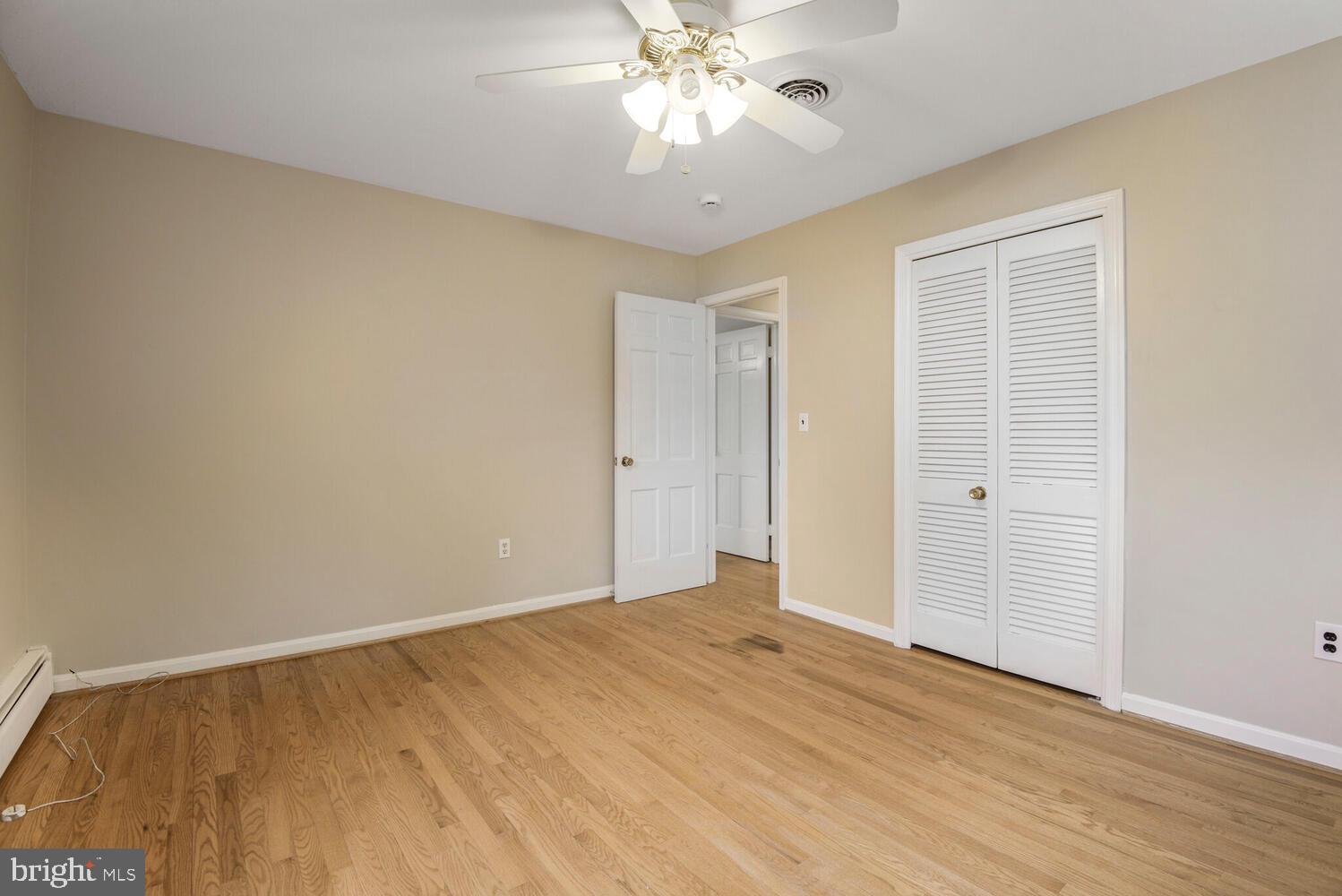 SHARON WOODS - Residential