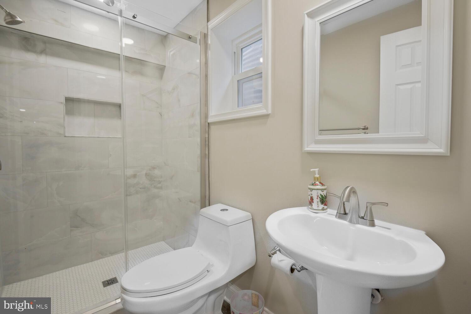 SHARON WOODS - Residential