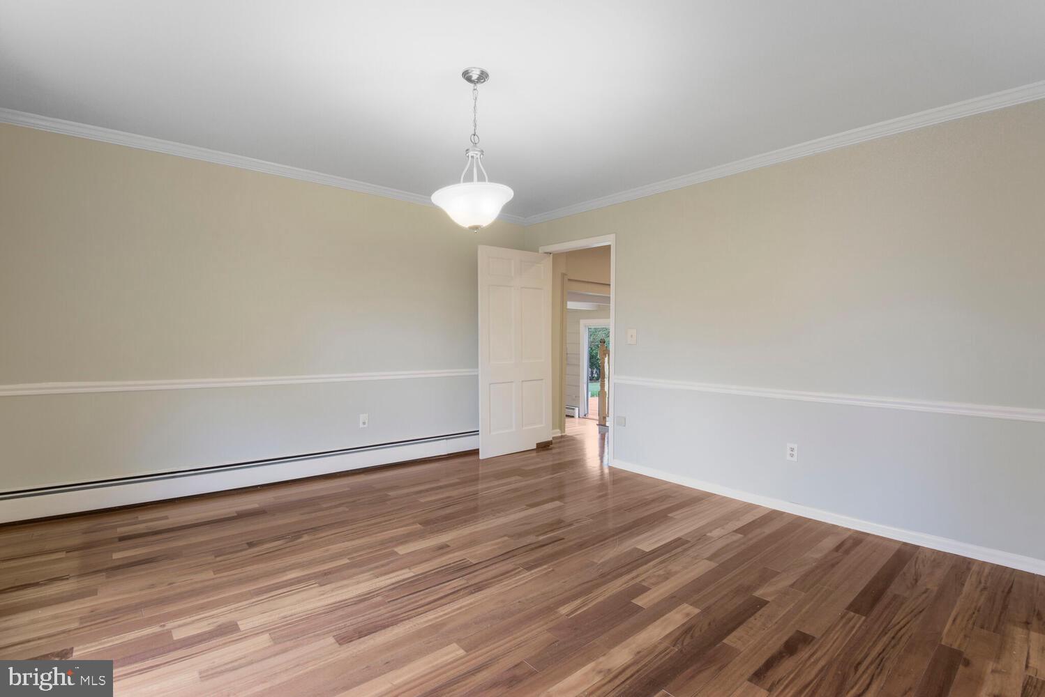 SHARON WOODS - Residential