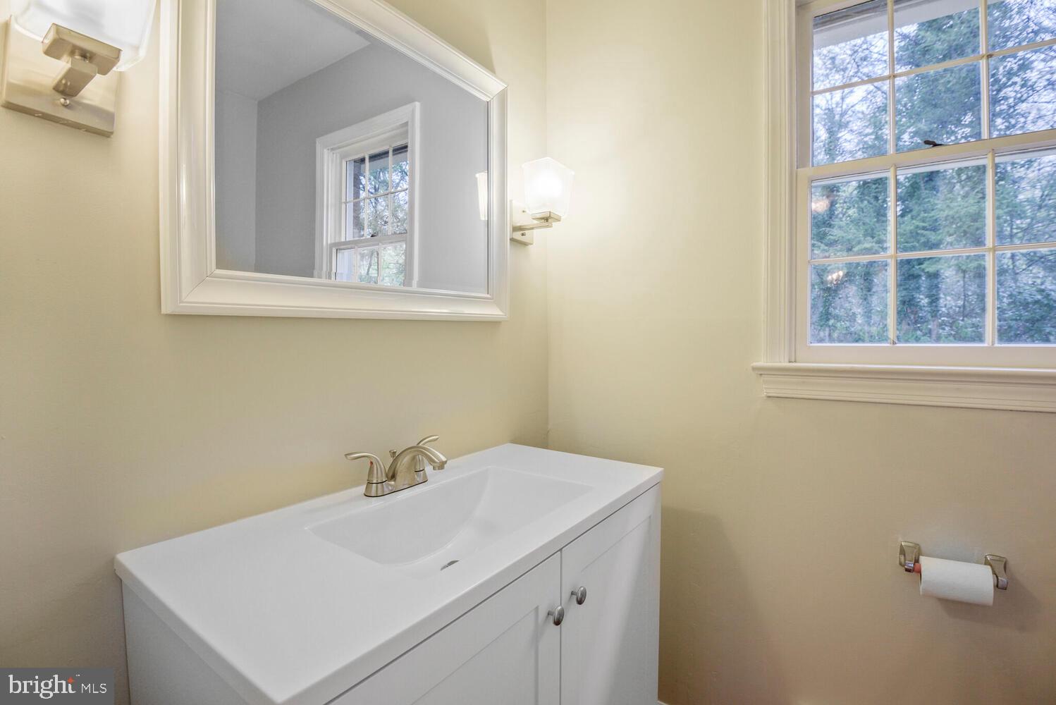 SHARON WOODS - Residential