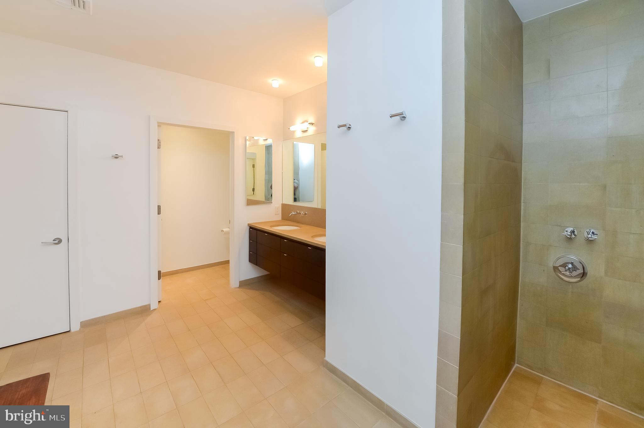 OLD CITY - Residential