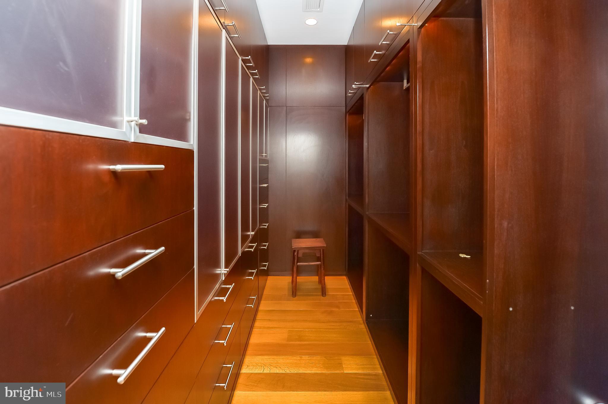 OLD CITY - Residential