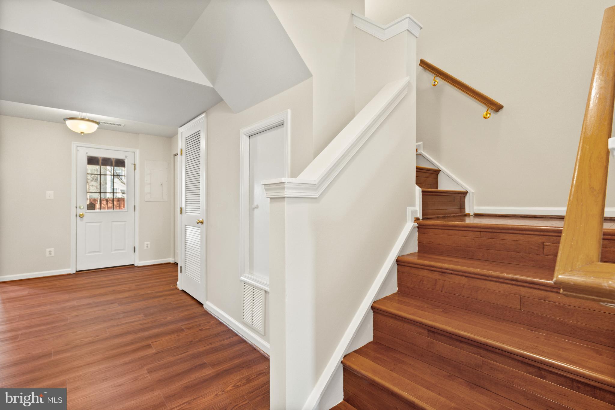 COMPTON VILLAGE - Residential