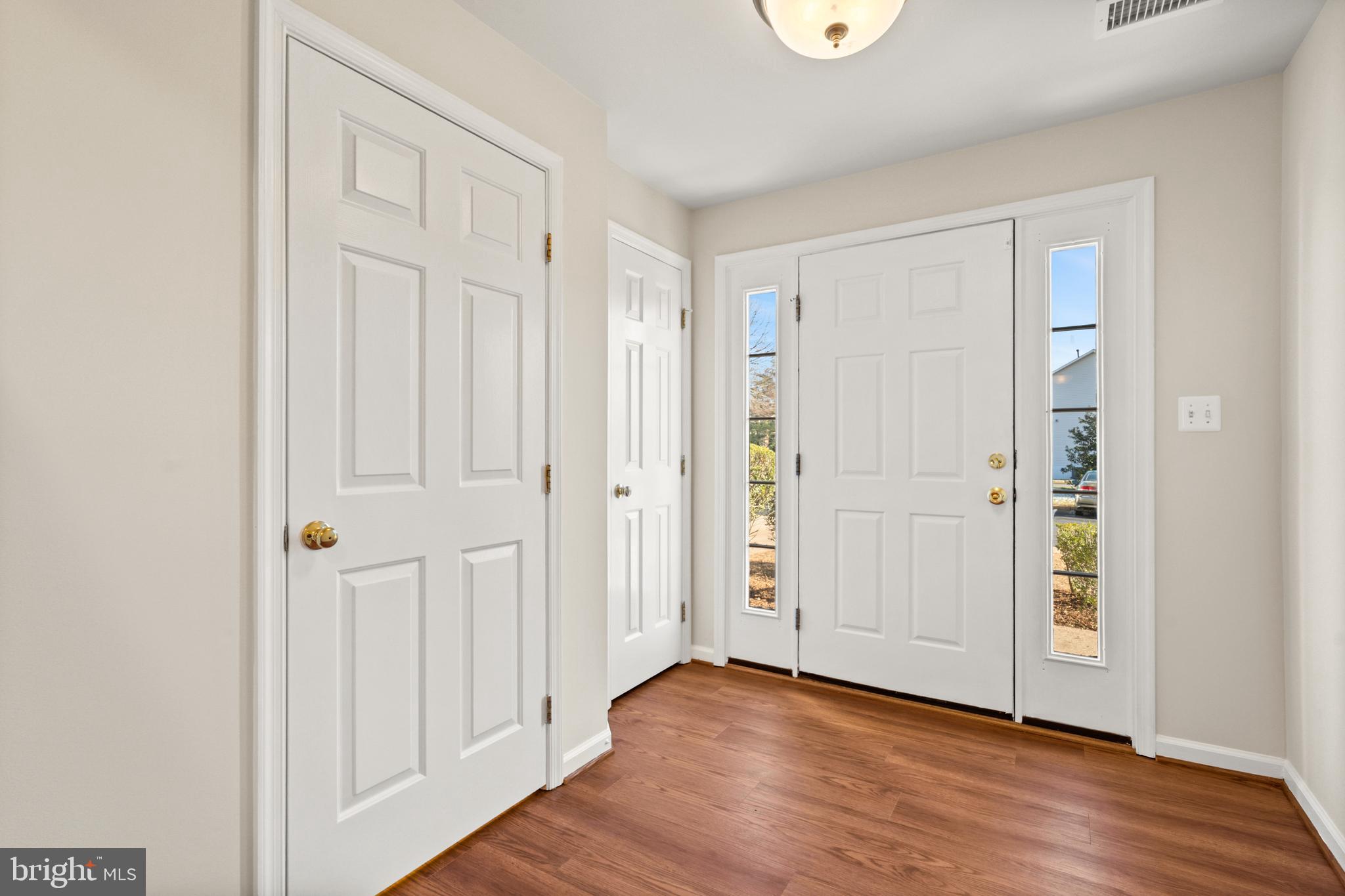 COMPTON VILLAGE - Residential