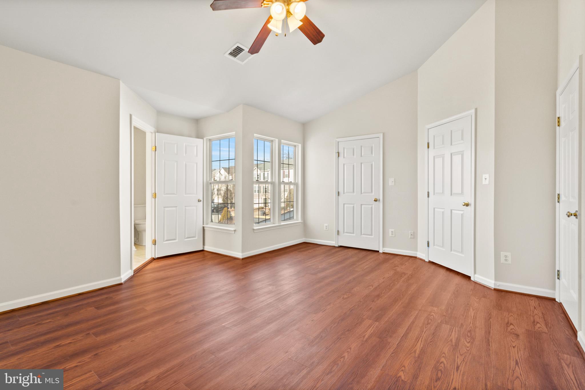 COMPTON VILLAGE - Residential